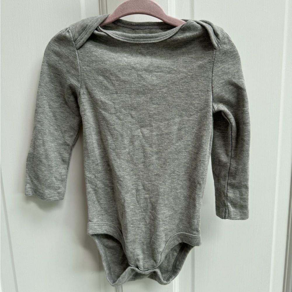 Cloud Island 12M Gray Long Sleeve Gender Neutral Onesie Bodysuit